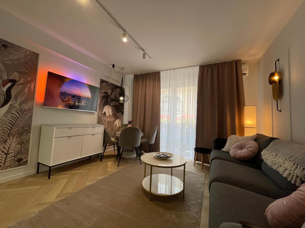 Jeny Boutique Apartment Targu Mures Exterior photo