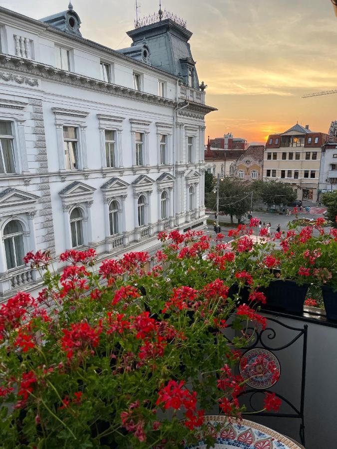 Jeny Boutique Apartment Targu Mures Exterior photo