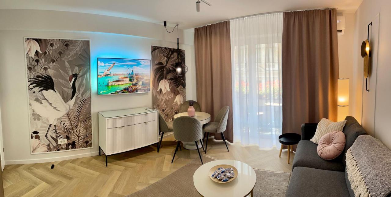 Jeny Boutique Apartment Targu Mures Exterior photo